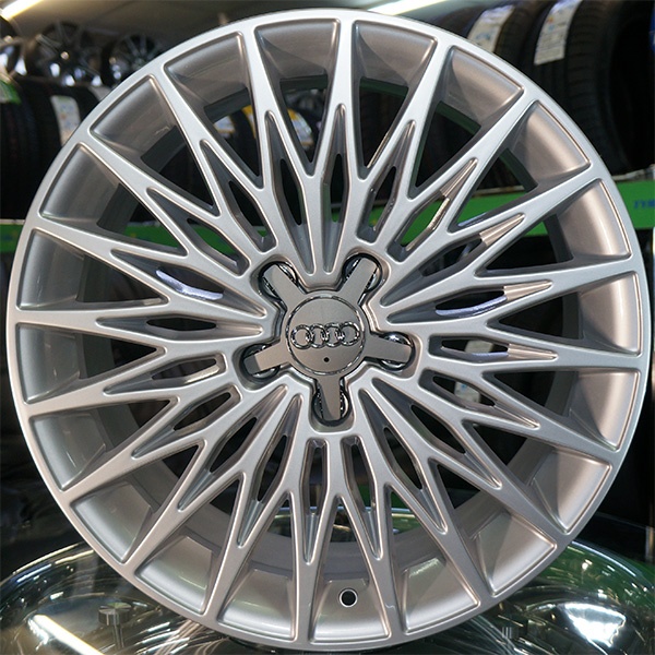 Replica GT 17103 Silver R18 W8 PCD5x112 ET43 DIA57,1