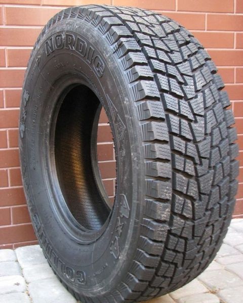 Collins Nordic 4X4 215/65 R16 102T не шип