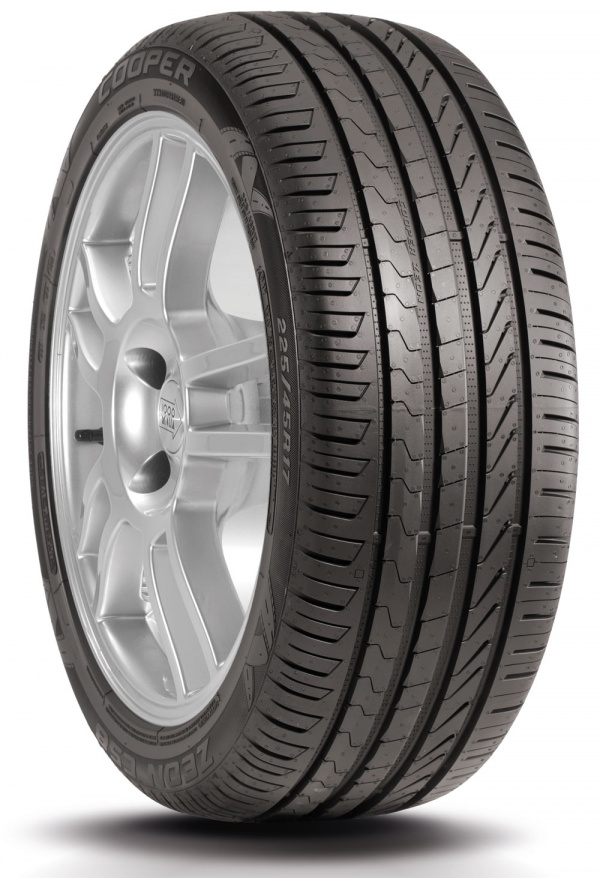 Cooper Zeon CS8 205/60 R16 96V XL